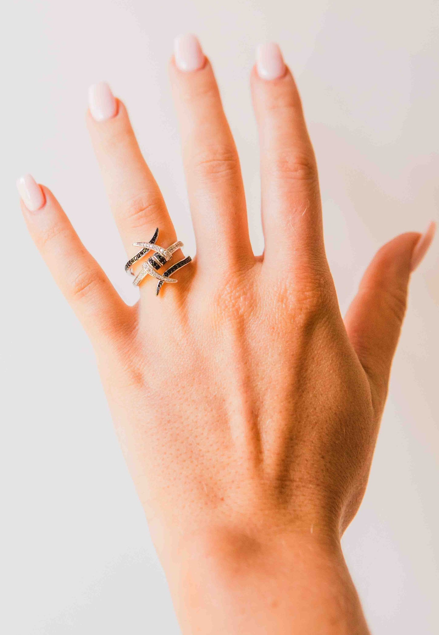 Kelly Herd Black Stone Barbed Wire Ring - Sterling Silver