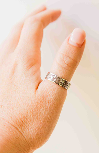 Kelly Herd Men's Engraved Western Wide Band Ring - Sterling Silver